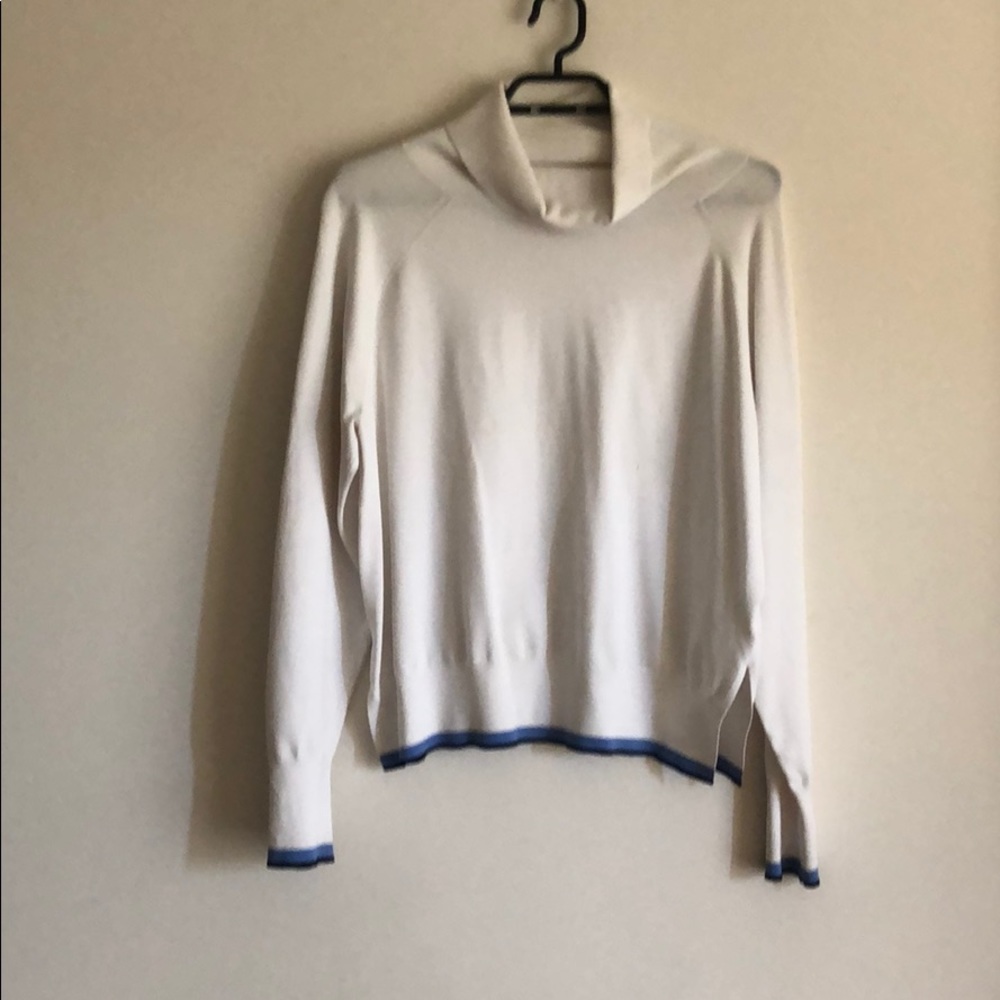 Aritzia blouse